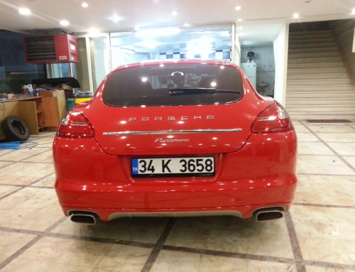Porsche Panamera ( Kırmızı )