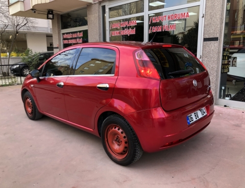 Fiat Punto Şeker Kırmızı Araç Kaplama